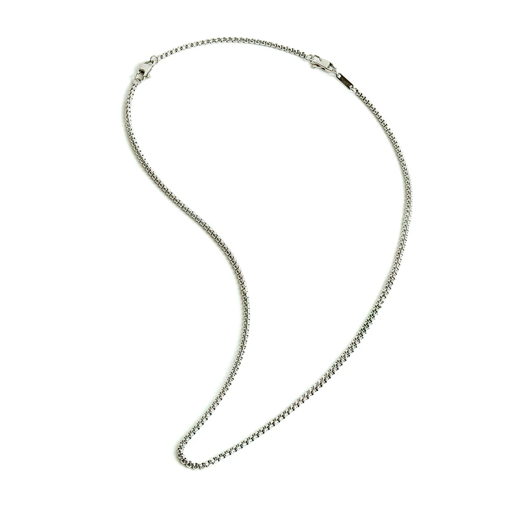 GEMINI BOX CHAIN NECKLACE lifestyle