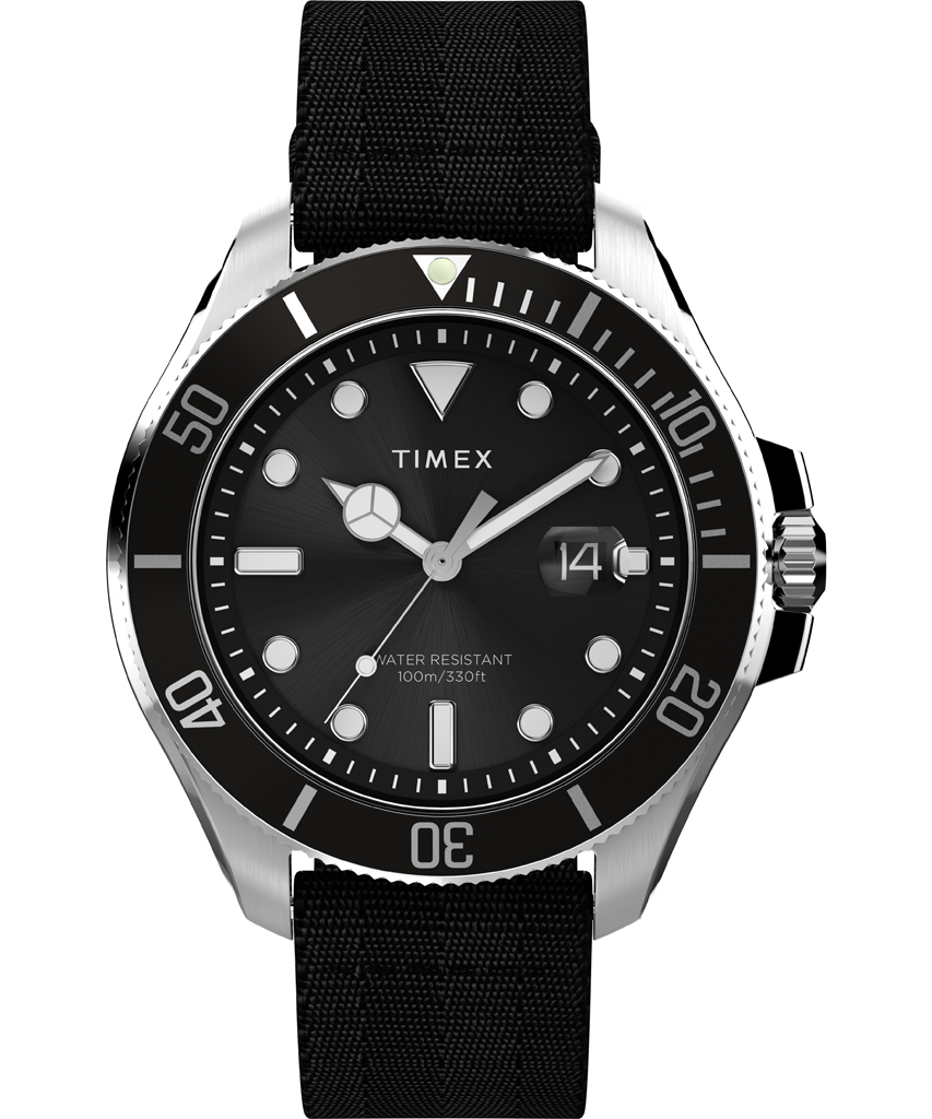 TIMEX Harborside Coast lifestyle